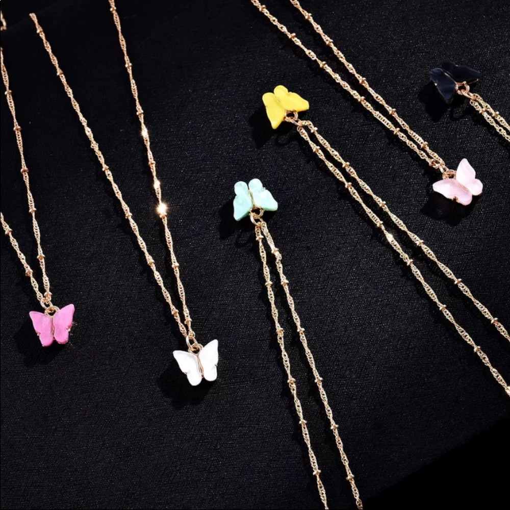 Cute Pink Butterfly Necklace🍇🍇🍇🍇🍇 - Picture 2 of 5